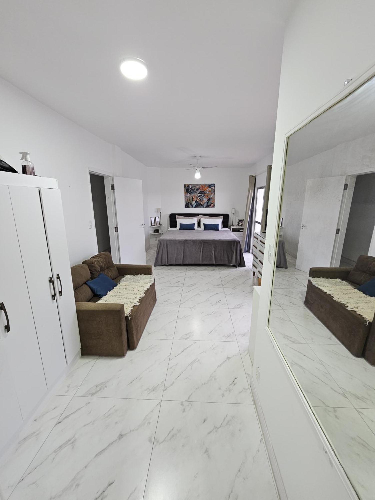En Privado Habitación en casa particular Balneário Camboriú